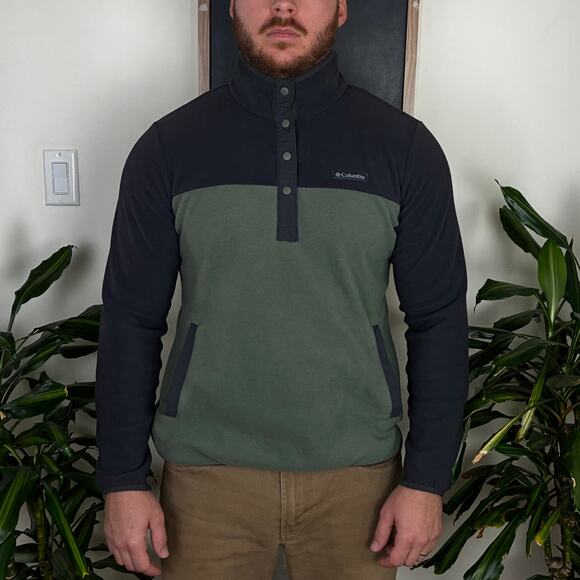 Columbia Fleece Two-Toned Sweater - Picture 2 of 5